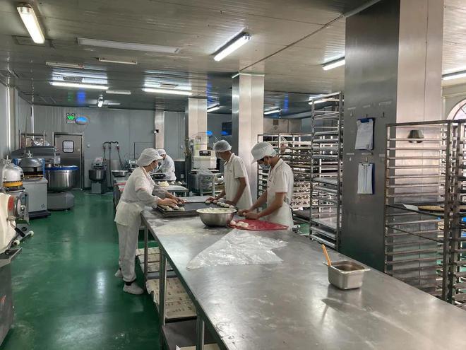 青浦18家食品生產企業(yè)有序復工，市場監(jiān)管多舉措筑牢食品安全防線